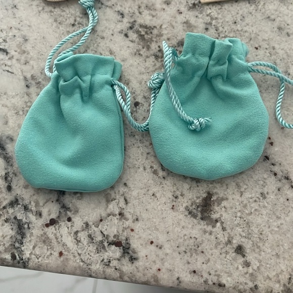 Different size jewelry bags - Picture 5 of 6